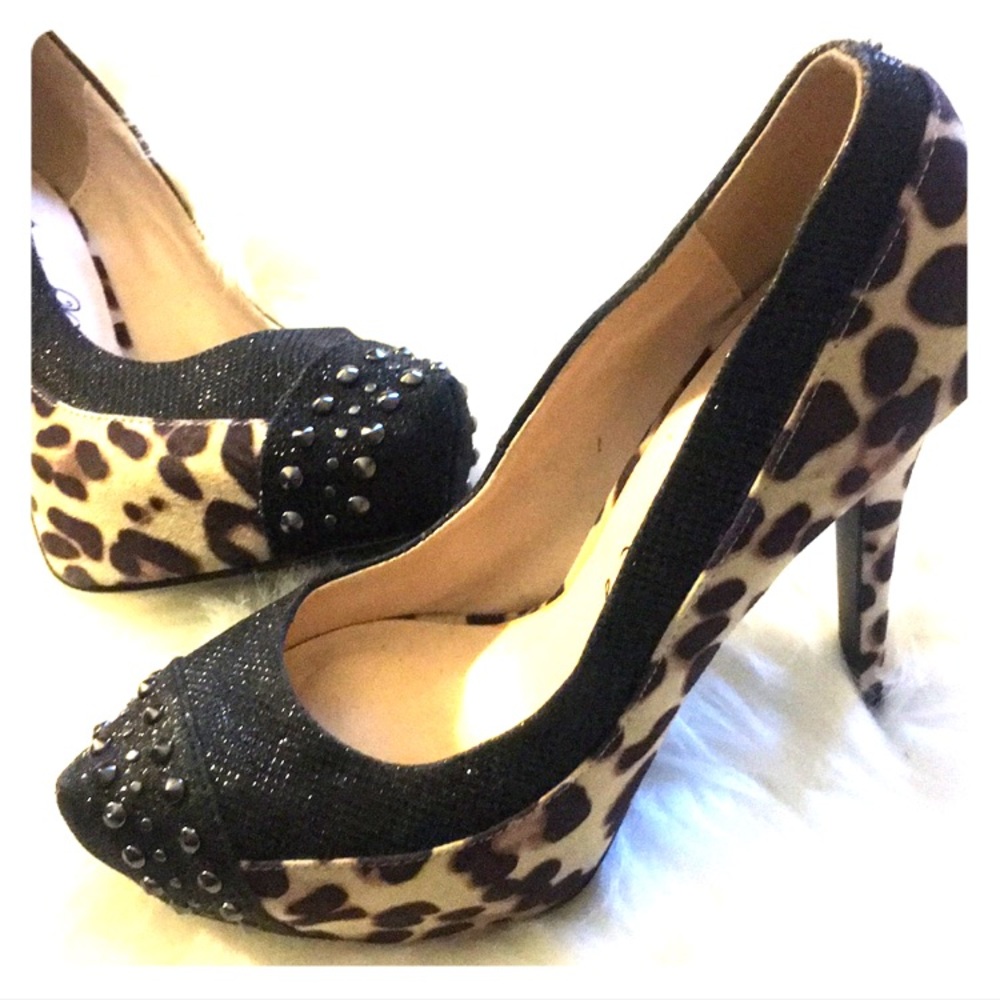 Penny Loves Kenny Leopard Pump/Heels - Picture 1 of 5